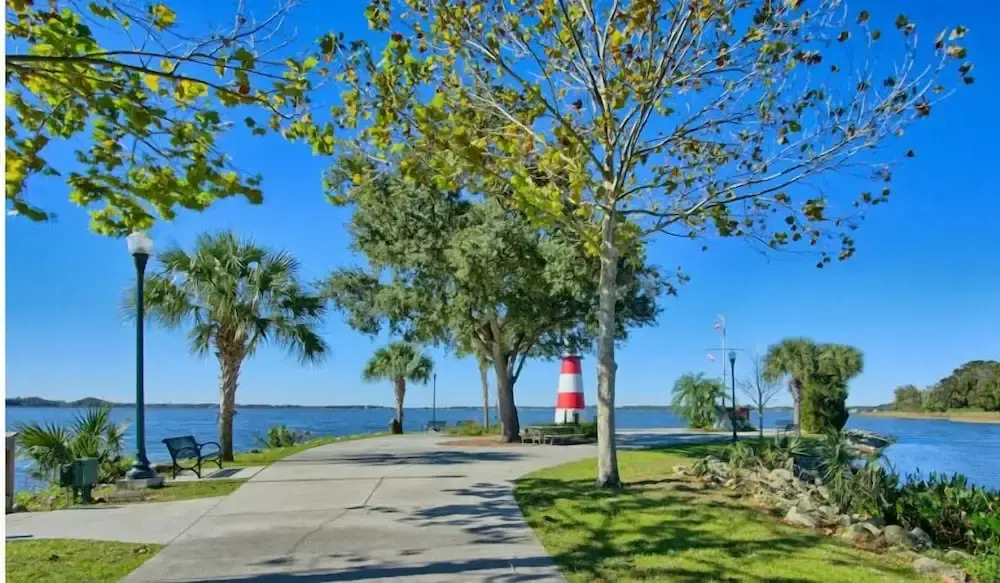Modern Mount Dora Escape Style And Sunshine 4 Bedroom Home