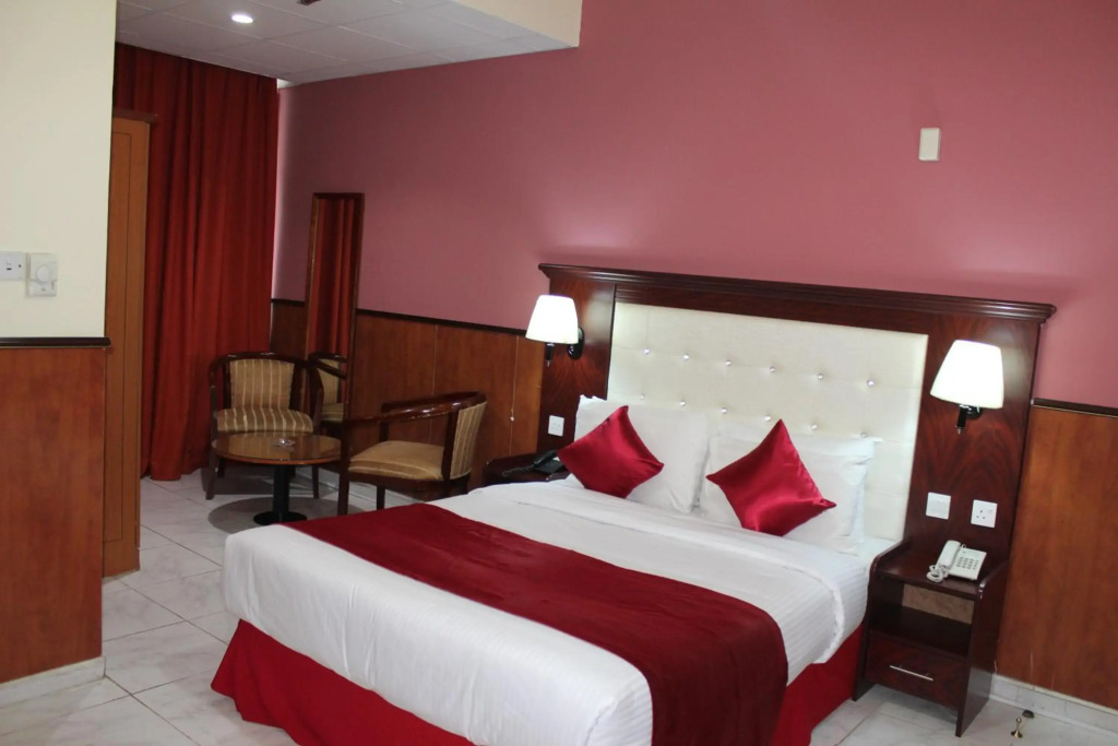 Grand Nova Hotel