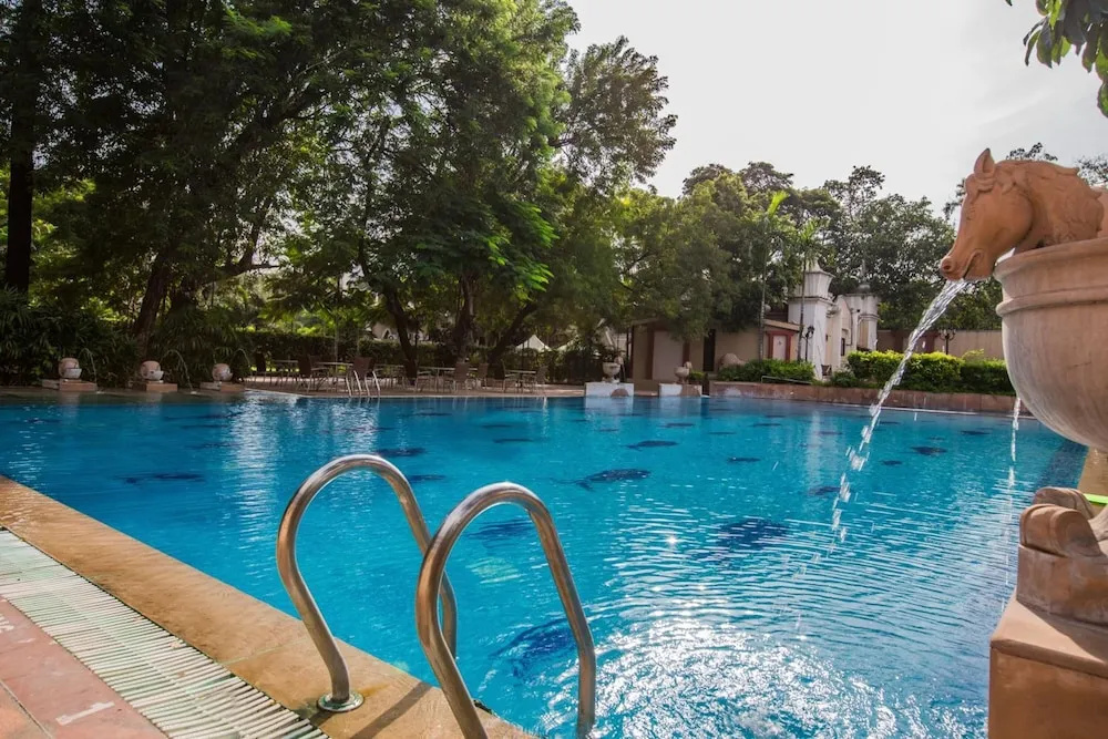 Residency Club