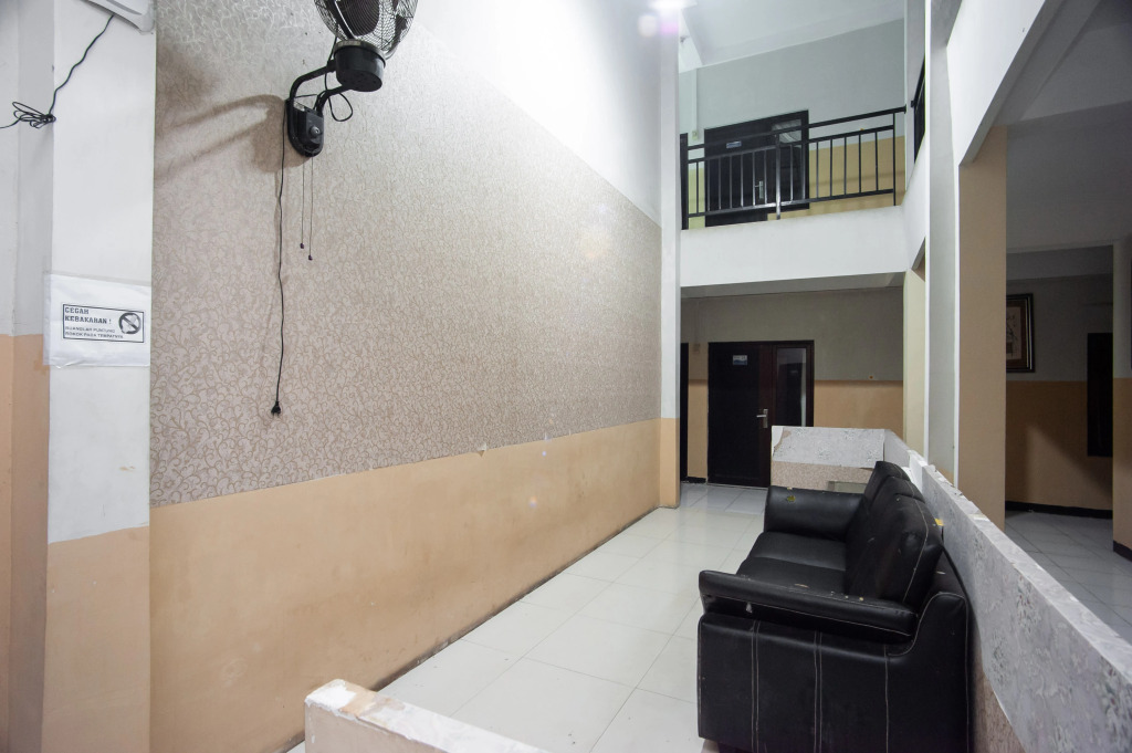 Hotel O Ilir Barar I Near Rumah Sakit Islam Siti Khadijah Formerly Maleo Hotel