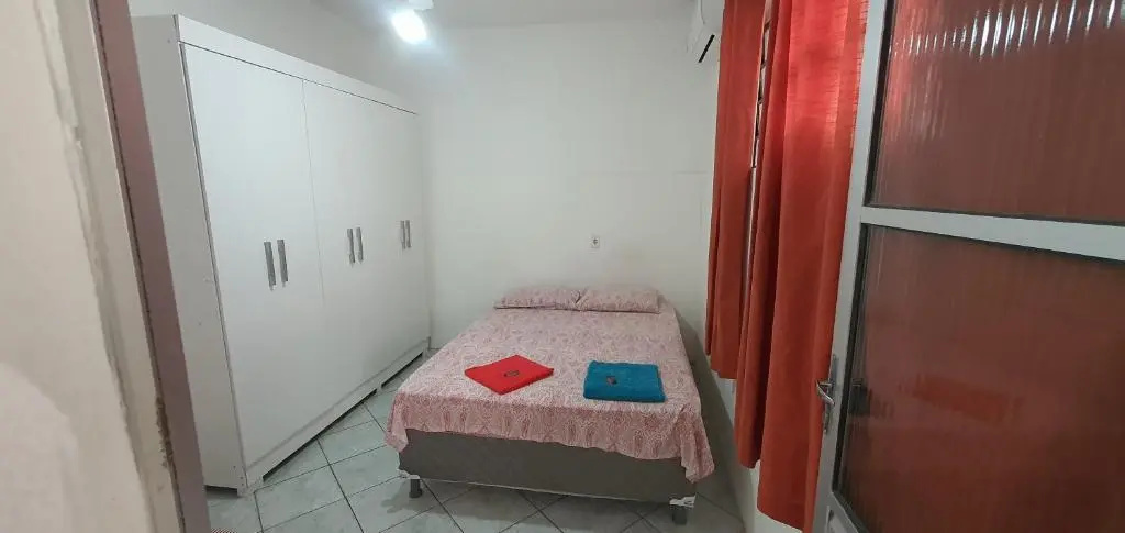 Apto 7 Casa Consulte preço acima de 20 diarias Grande 2Q 2B 2S Completo Geladeira Fogao Ar Condicionado Maq Lavar Exc Localização Centro Praia