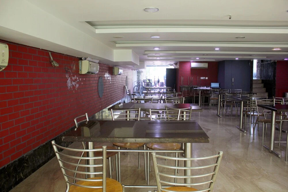 FabHotel Tryfena East of Kailash