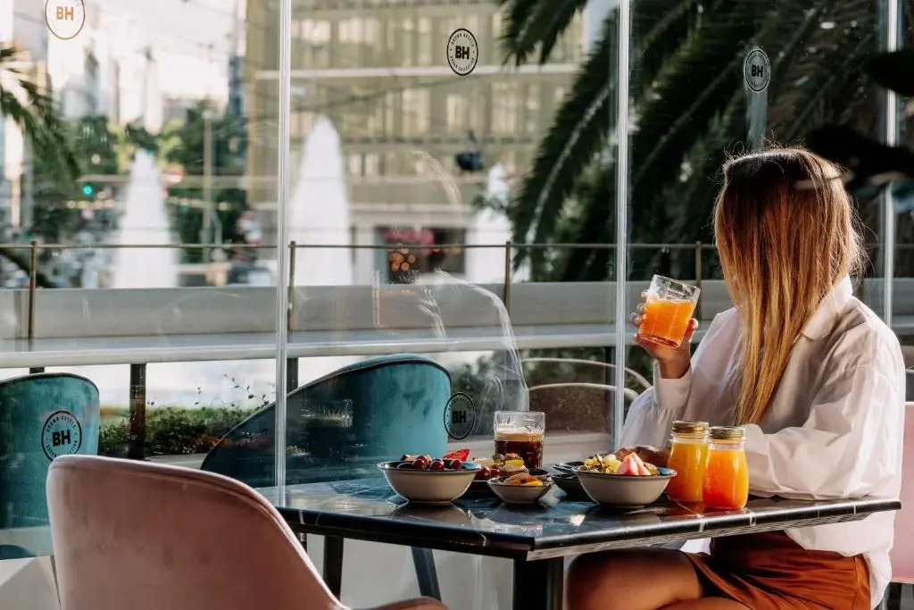 Отель Skylark, Athens