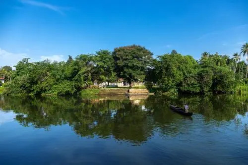 Akkara Homestay
