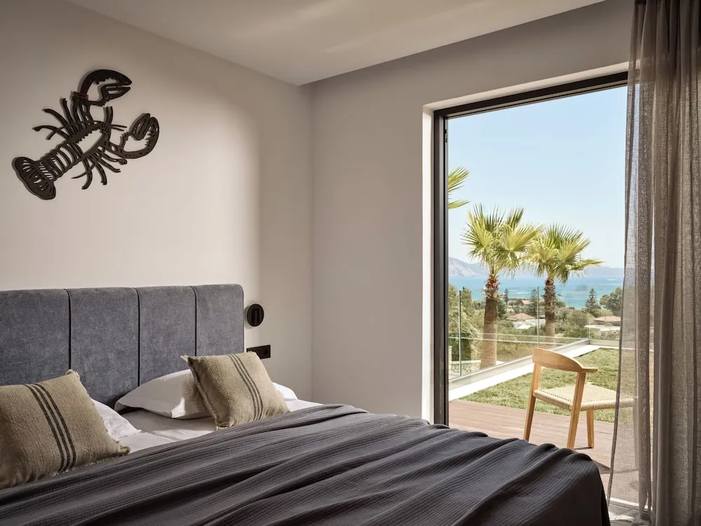 4-bedroom Private Villa, Sea View & Swimming Pool