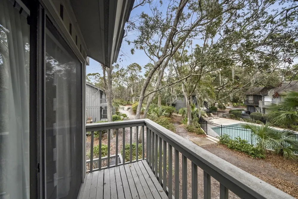 Hickory Cove 52