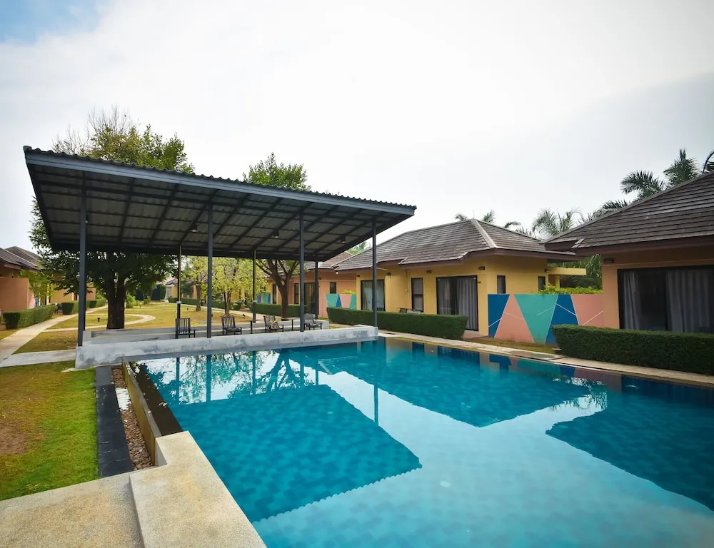 Green Adamas Resort