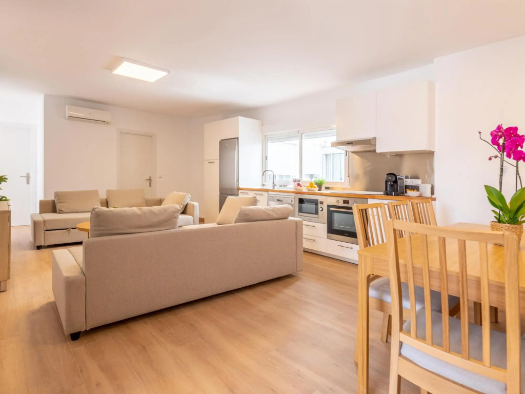 LA MERCED Penthouse 4BR 2BT Private Terrace