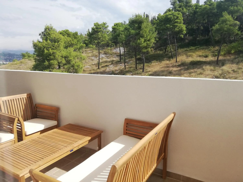 Apartments Overlooking the Green Hills of Ljubovic Park