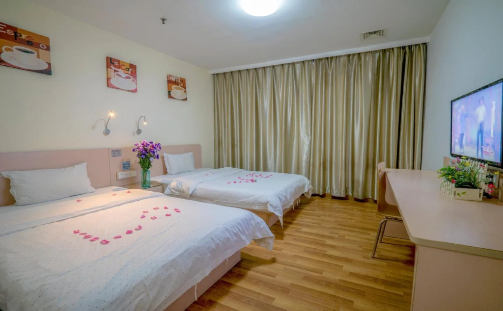 Yimi Hotel Shiqiao Metro Branch