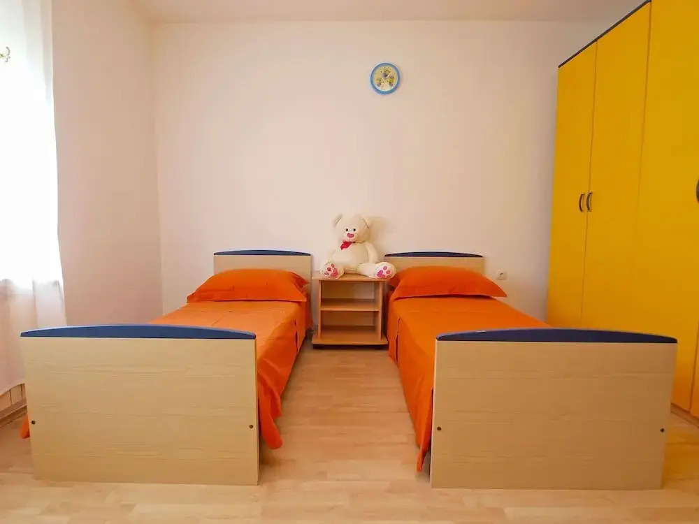 Apartment 1413