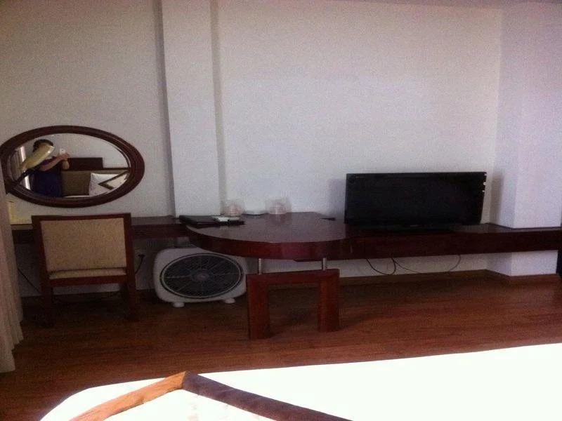 Long Anh Hotel