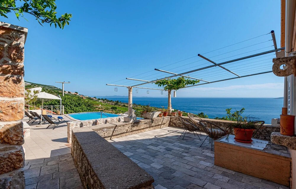 Two-Bedroom Holiday Home In Mokalo