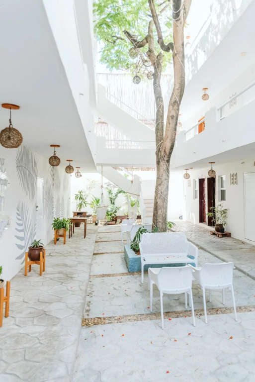 Ahava Hotel