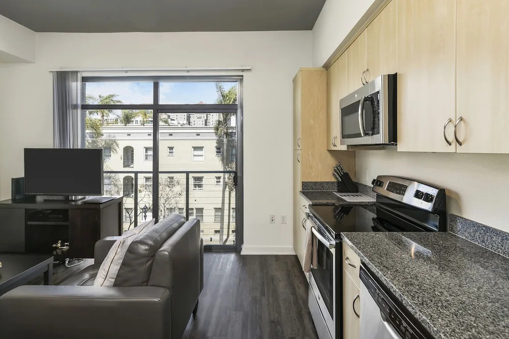 Sixth Ave Condos by Barsala