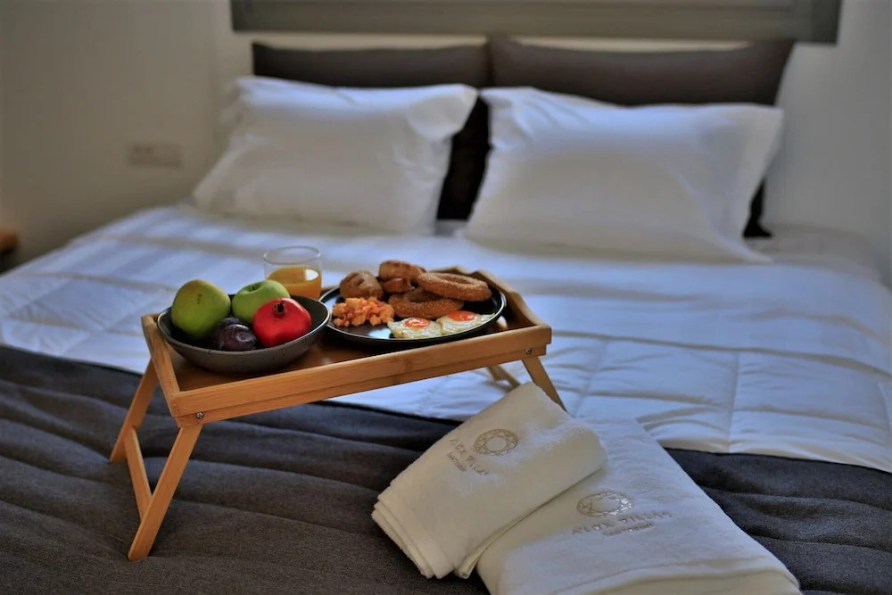 A Lux Villas Santorini