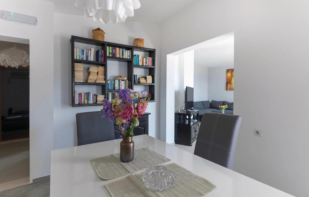 Nice Home in Klek With Wifi and 4 Bedrooms