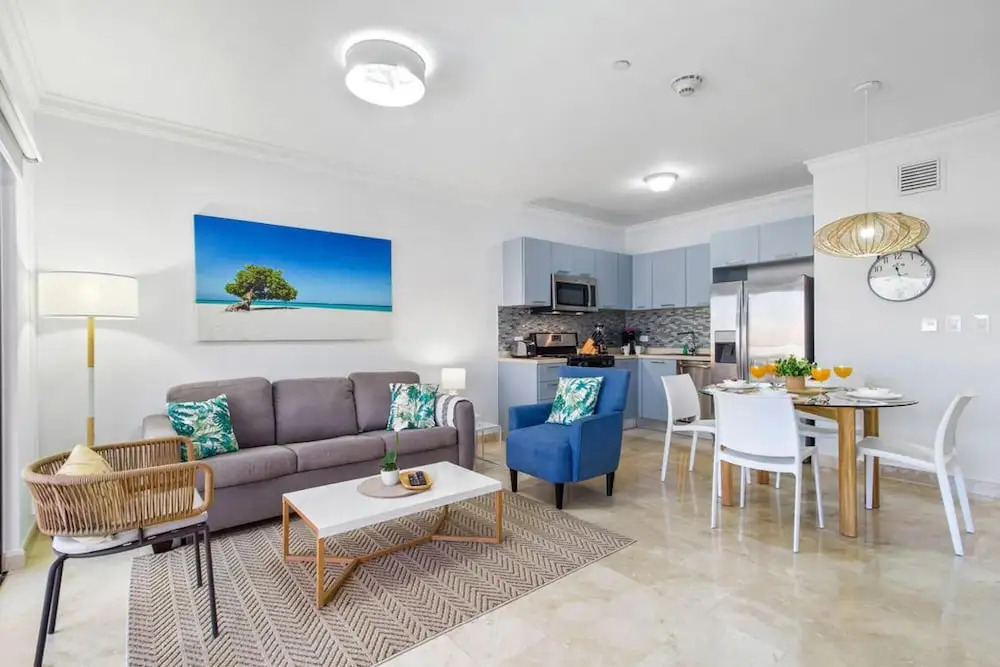 Amazing 1br1ba Condo With Balcony Great Location