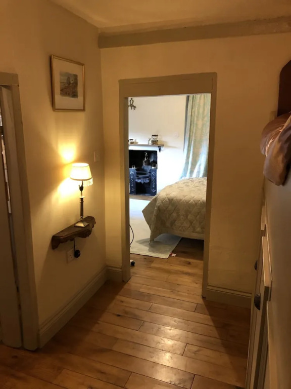 Impeccable 3-bed 17th Century Luxury Cottage