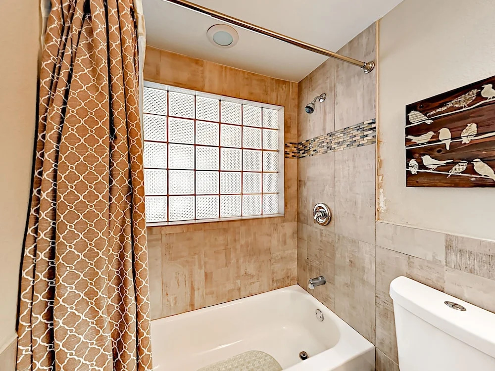 2310 Bradford Street Home