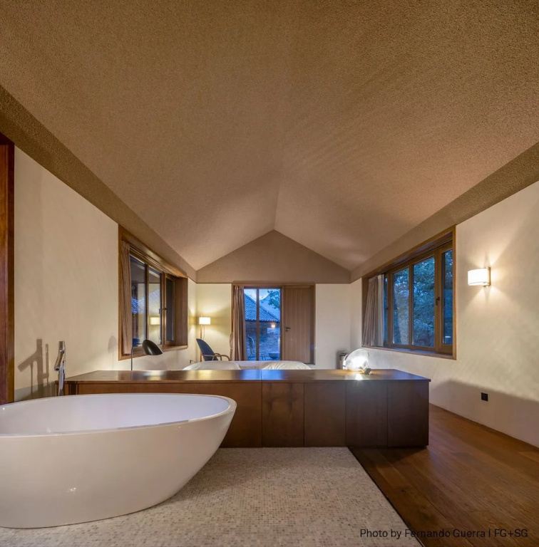 Sansa Village Boutique Hotel at Mutianyu Great Wall Adjoin to Mutianyu Great Wall - Room with the View of Great Wall - Chinese massage experience - Vehicle Shuttle Service - International Catering - SPA& Nail Beauty Facilities