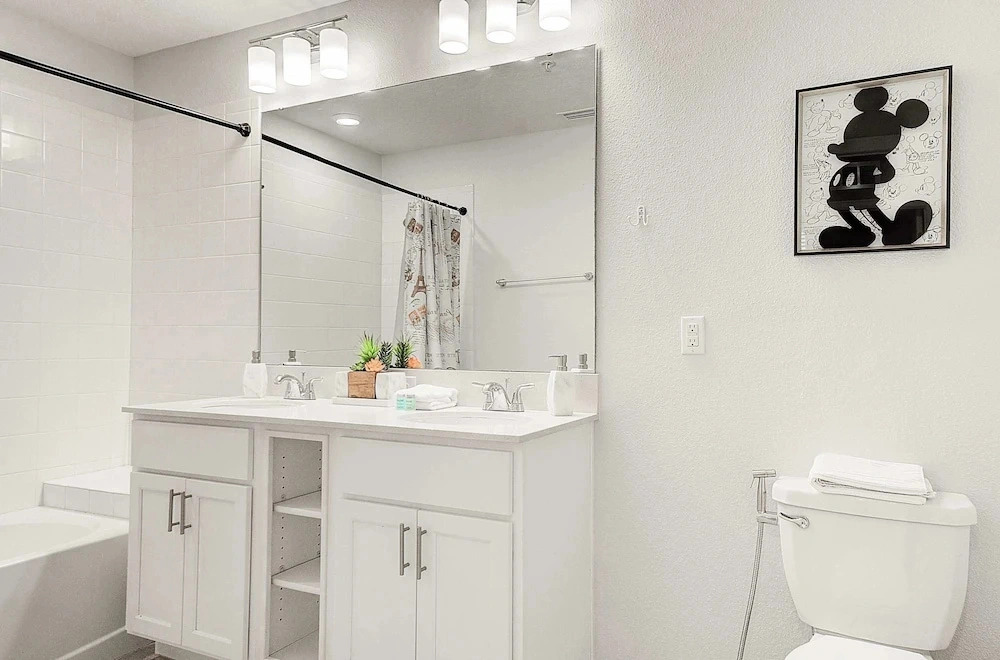 Luxury Apartment Near Clubhouse & Resort Pool