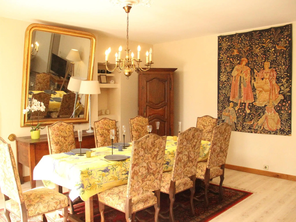 Beautiful country house with enclosed garden in green surroundings in Burgundy.