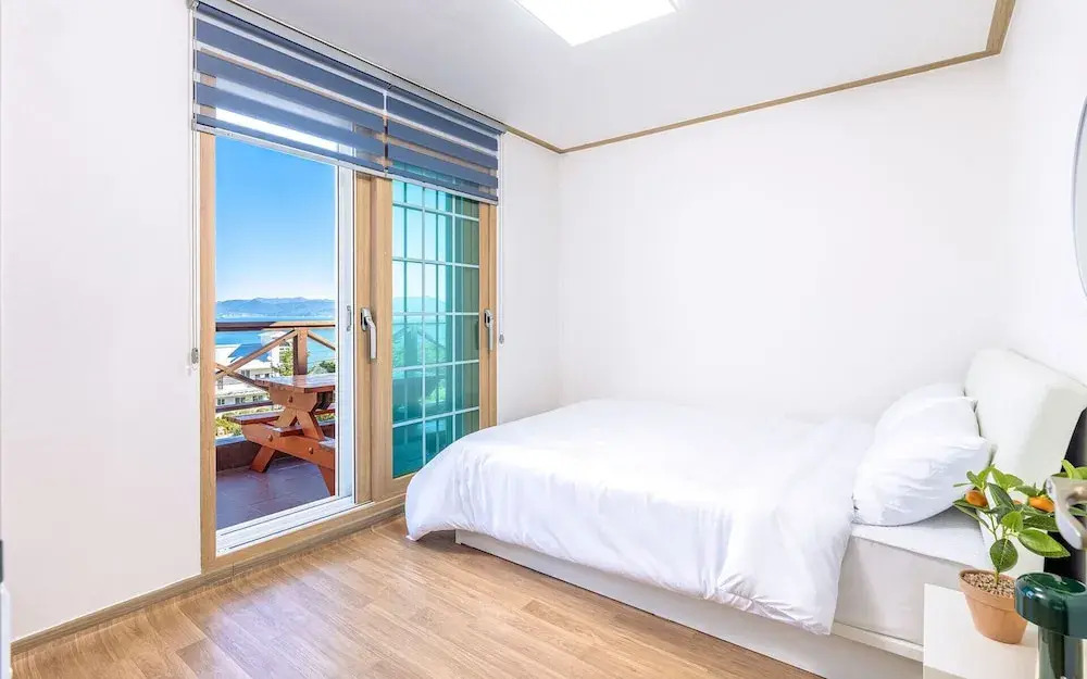 Yeosu Sky Bora Pension