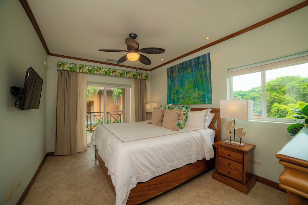 Veranda 3B 2 bdr Garden View in Los Suenos