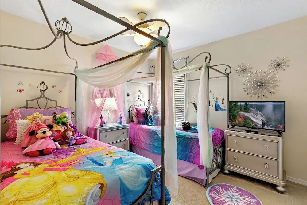 Family Friendly Emerald Island Resort Vacation Home with Private Pool and Spa Near Disney