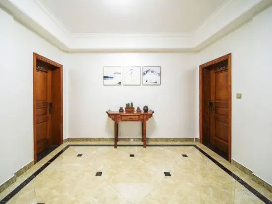 Jushang Anjisen is a travel and pool resort