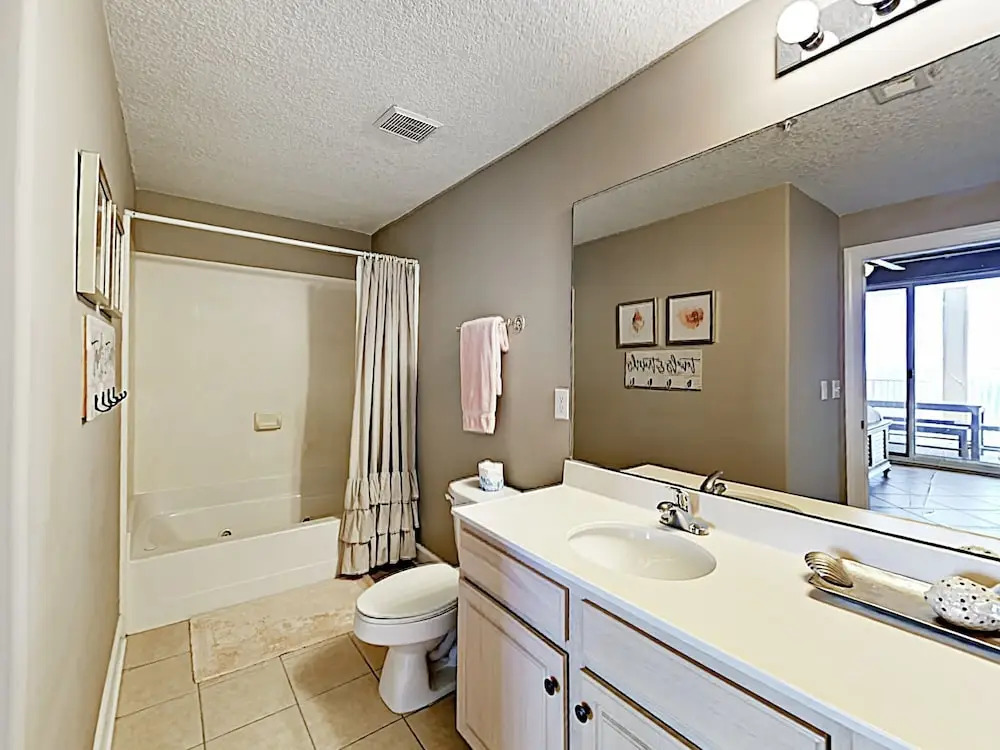 New Listing! Beachfront Bliss W/ Boundless Views 3 Bedroom Condo