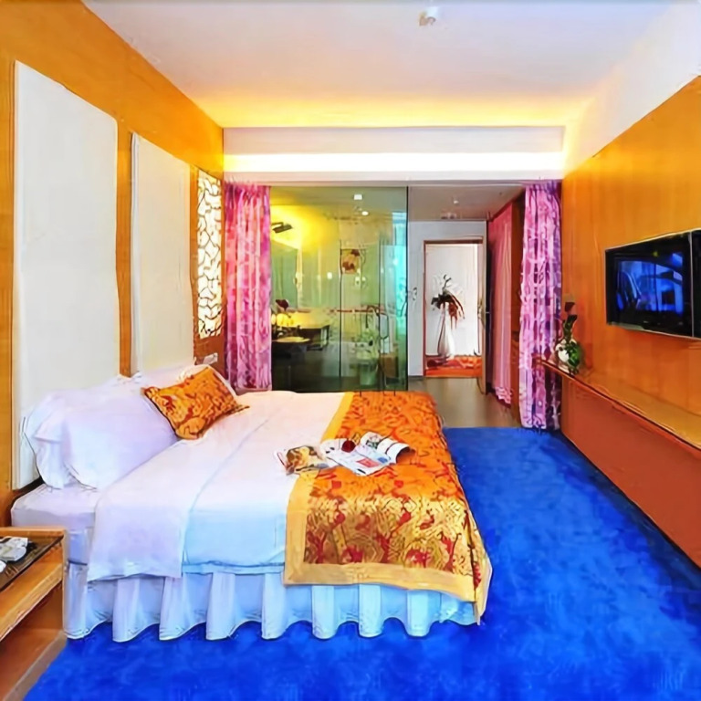Huayu Runzhu Hotel