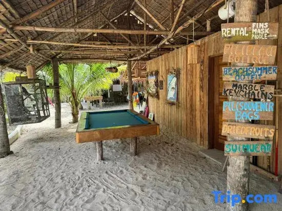 Pili Beach Resort Agmanic