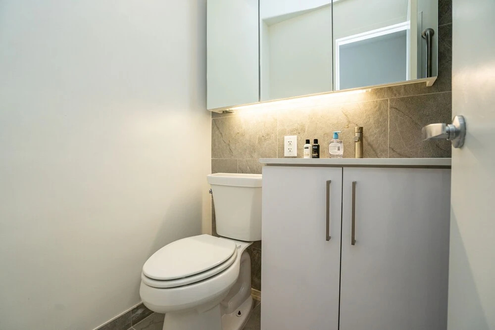 2ND Ave Apartments 30 Day Rentals