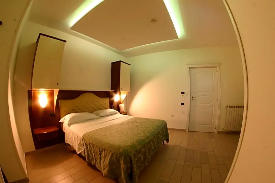 Hotel Chic