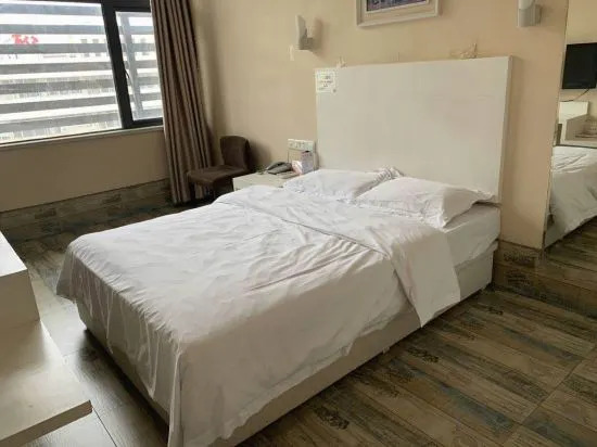 Taihe Yinhe Hotel