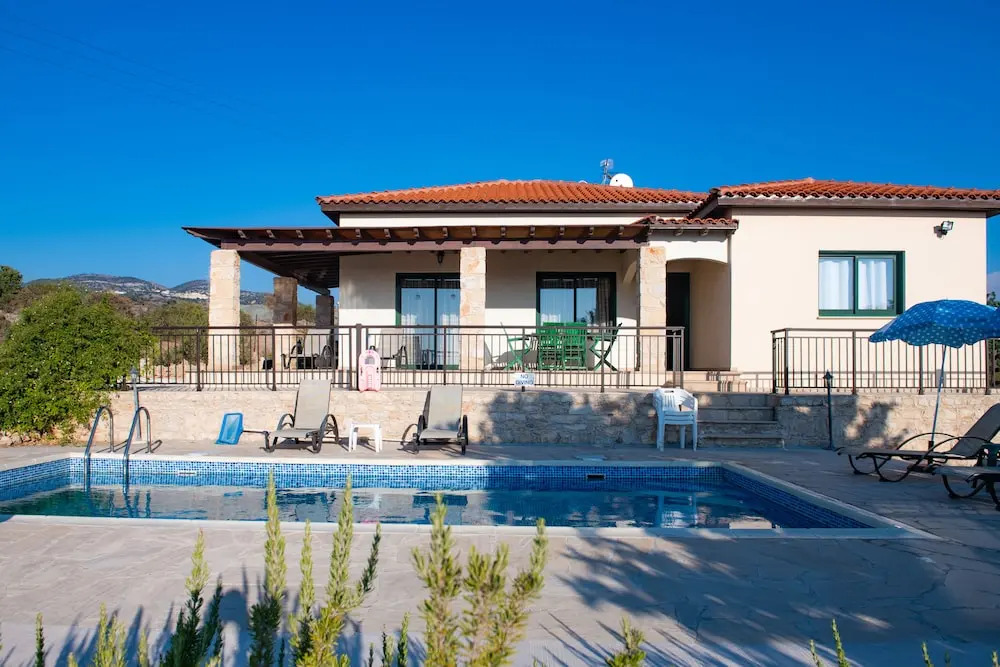 Adonis Villa