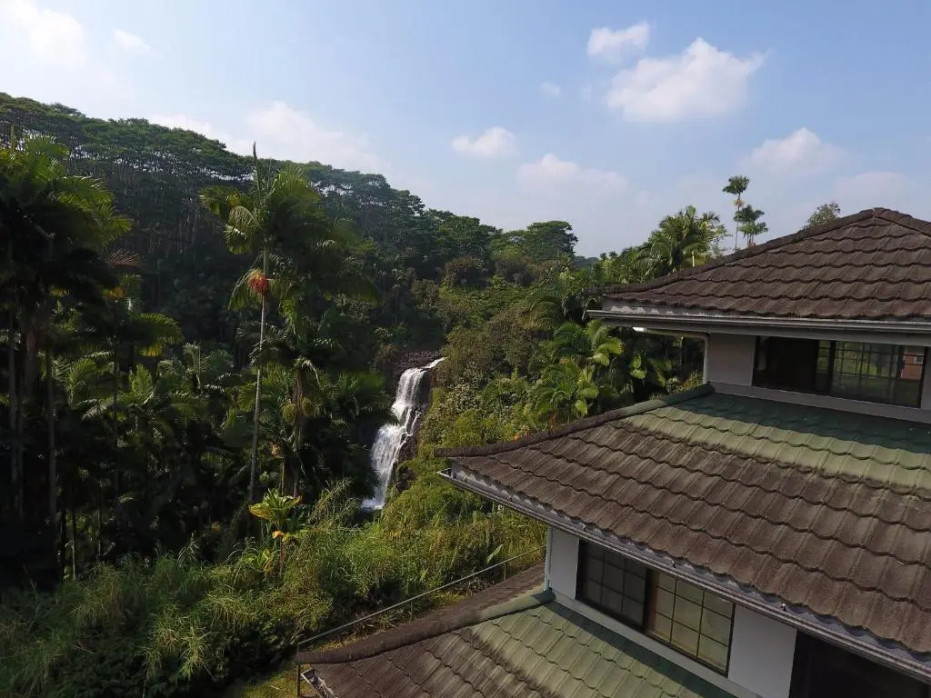 The Inn at Kulaniapia Falls
