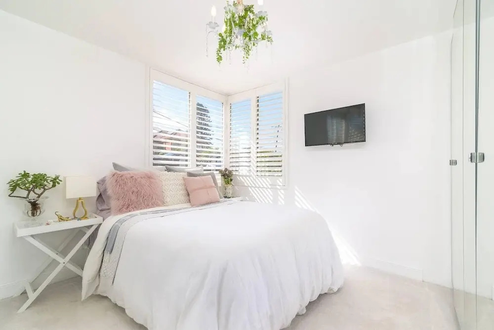 Mitch & Mark of The Block - 2 Bdrm Apt North Bondi