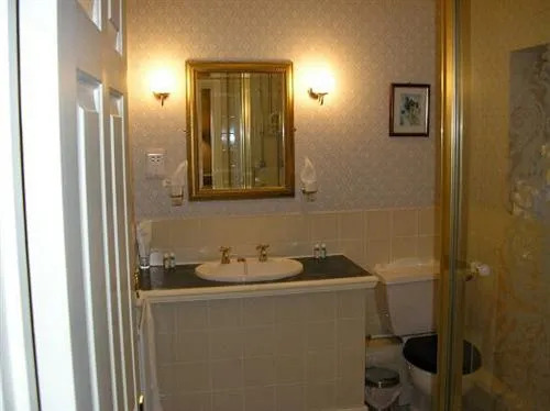 The Avenue Guest House
