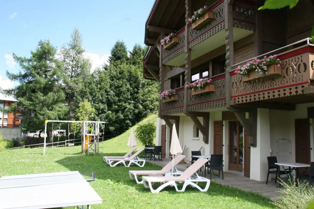 Les Chalets dAdelphine & SPA