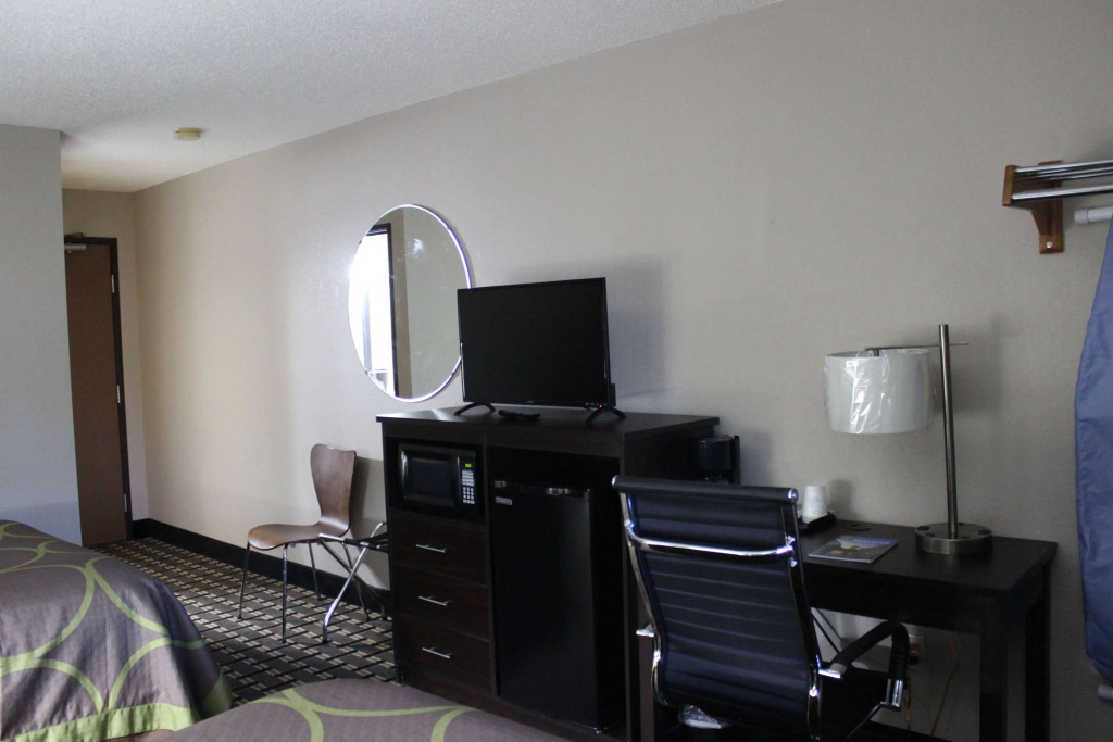 Super 8 Grand Rapids City Center