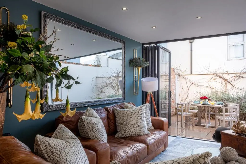 Luxury 2-bed House in Cheltenham