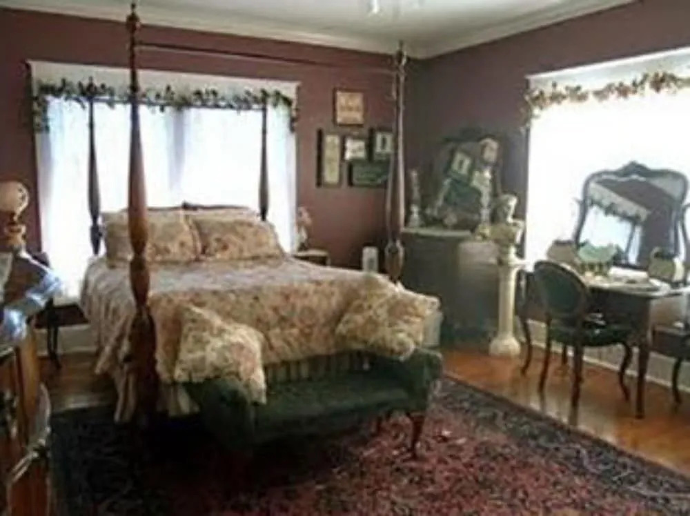 The Villa Bed and Breakfast