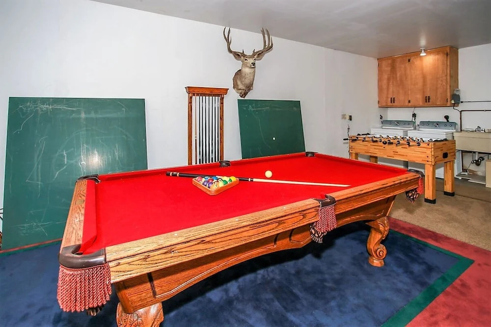 Lakeside Retreat-1830 by Big Bear Vacations