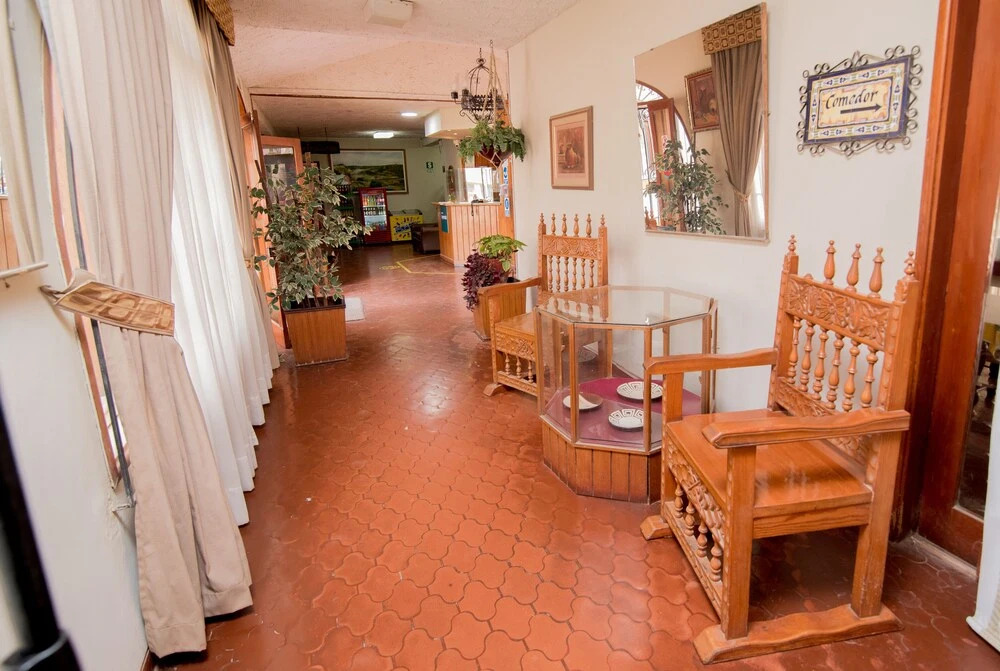 LA SIESTA-Hotel