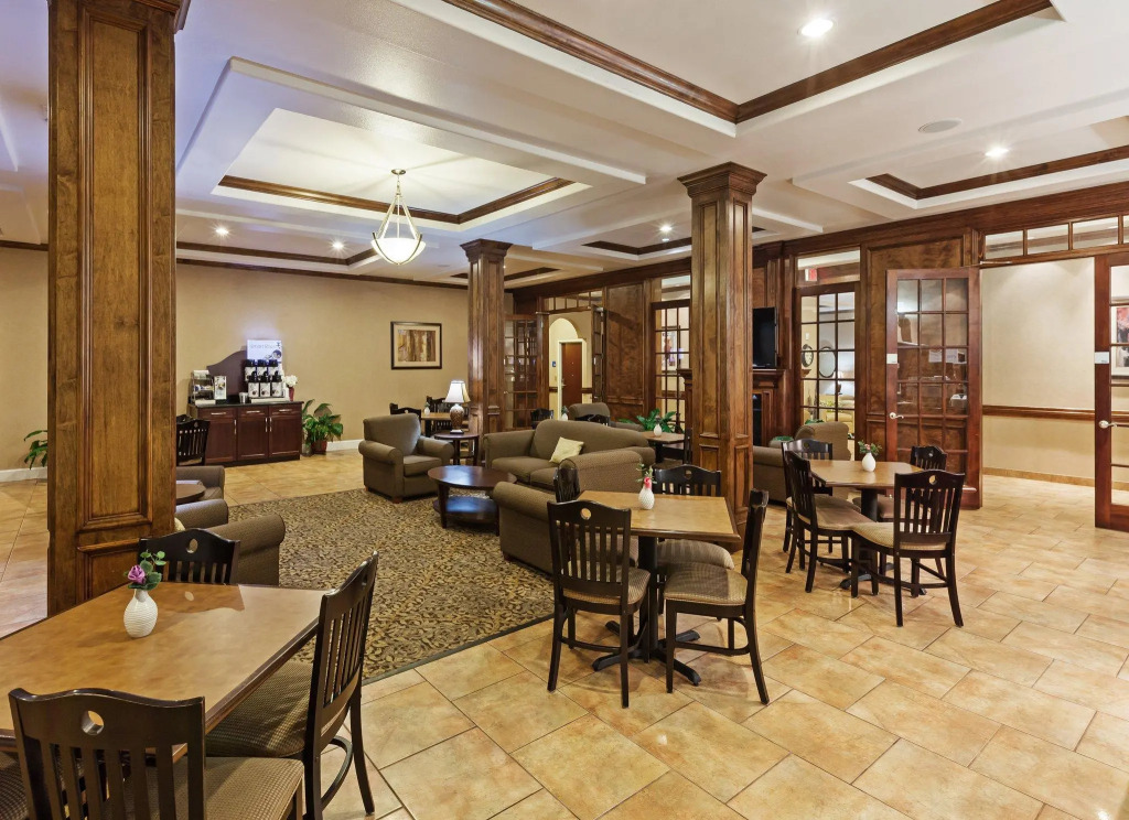 Holiday Inn Express Houston-Alvin by IHG