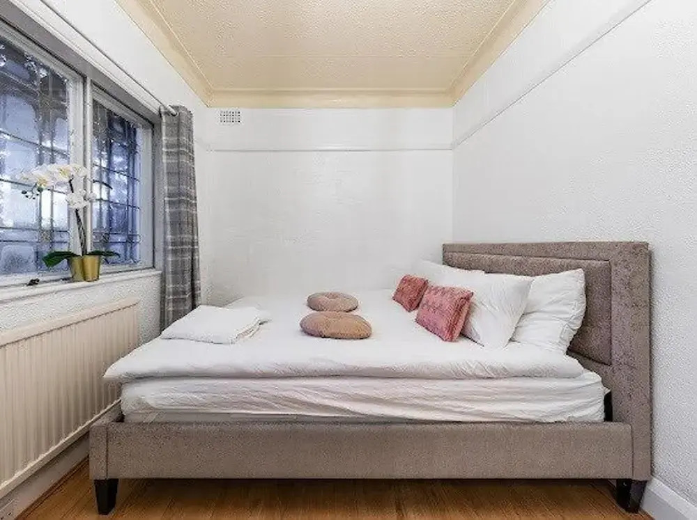 Spacious Home With Private Parking
