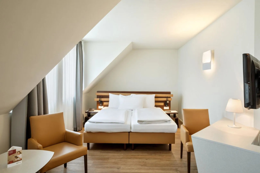 Отель Four Points Flex by Sheraton Vienna Hauptbahnhof